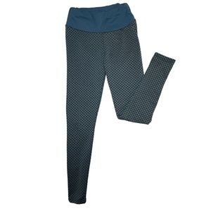 Bought off AMAZON✨ blue leggings with butt scrunch💙 you’ll look and feel great✨